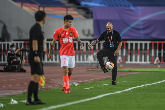 哈登26分库里空砍41分 快船逆转终结勇士5连胜